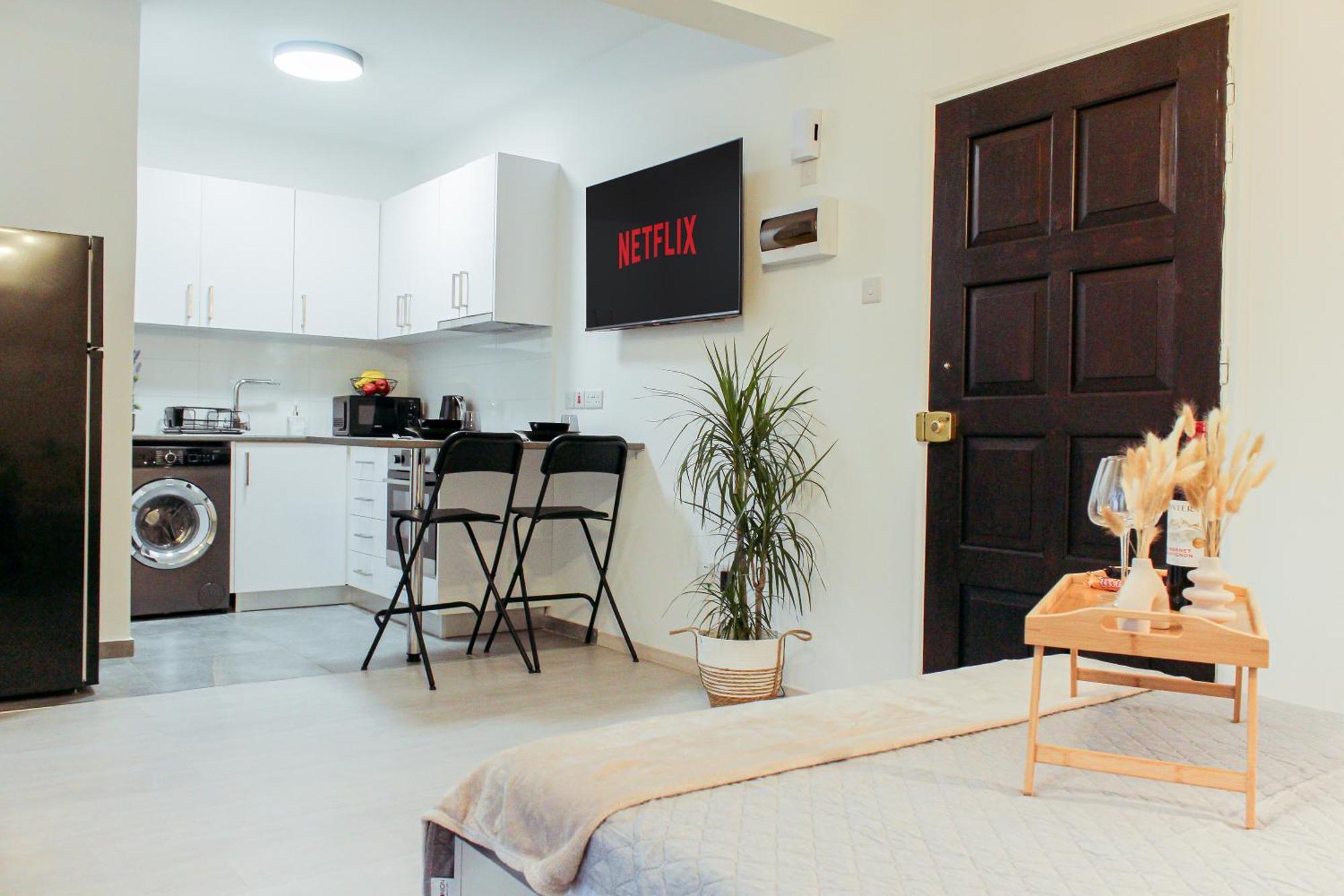 Cozy Studio Apt - Tourist Area Collection Limassol Exteriör bild